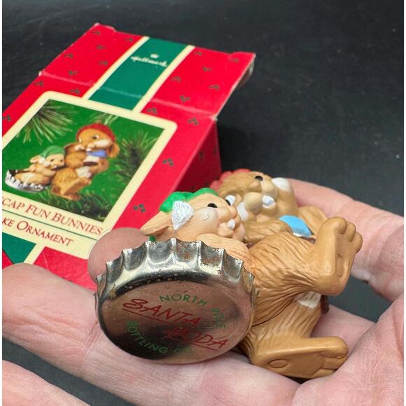 1985 Hallmark Keepsake Christmas Ornament Bottlecap Fun Bunnies MIB! -32D - Picture 6 of 7